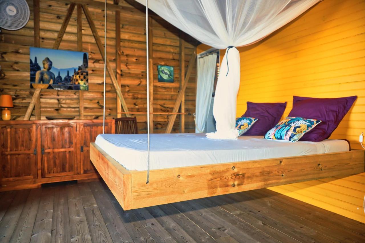 Ti Kaz Anoli Cottage En Bois Avec Vue Sur La Baie Terre-de-Bas Eksteriør bilde